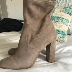 Steve Madden suede booties